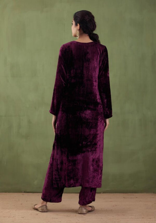 Sunehri-Foil Printed Velvet Straight Kurta and Pant