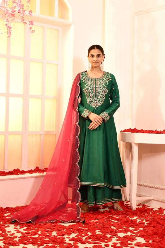 Utsav Emerald Green Ari Embroidery Neck Anarkali And Gottalace Finish Flair Plazzo With Red Scalping Dupatta Set Of 3