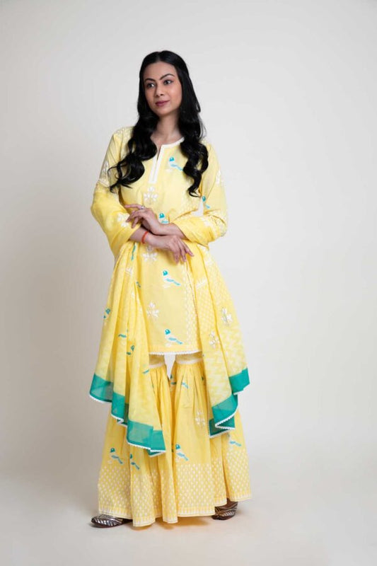 Bird Foil Printed Kurta With Lace Finish. Abstract Print Garara and Mulmul Dupatta With Lace Finish.