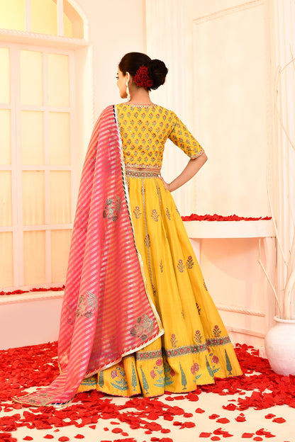 Utsav Golden Yellow Hand Embroidered Blouse And Foil Printed Lehenga With Magent Banarashi Strip Gotta Lace Finish Dupatta Set Of 3